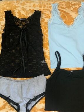 Black Lace Sleeveless Camisole - Women's Intimates
